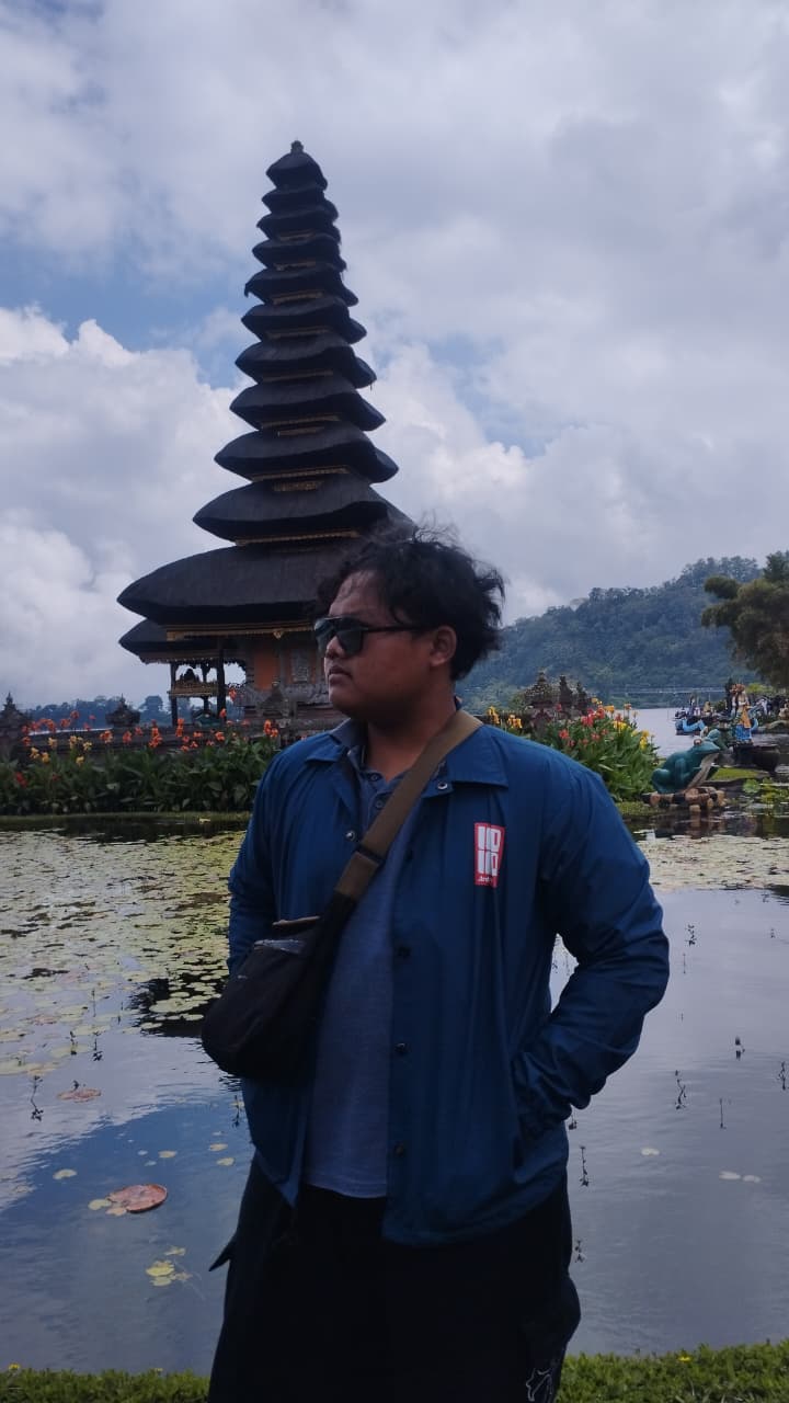 Foto Azizi